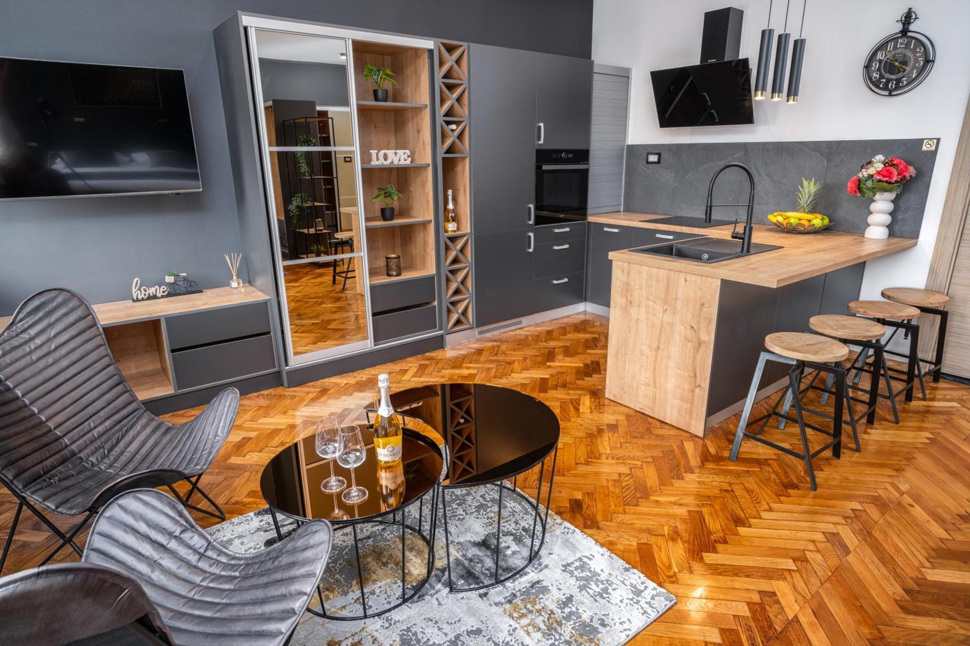 Atelier Apartments غييكا المظهر الخارجي الصورة